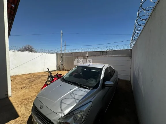 Imagem Casa à Venda no bairro Jardim Maracanã, em Uberaba - 2 Dormitórios e Móveis Planejados