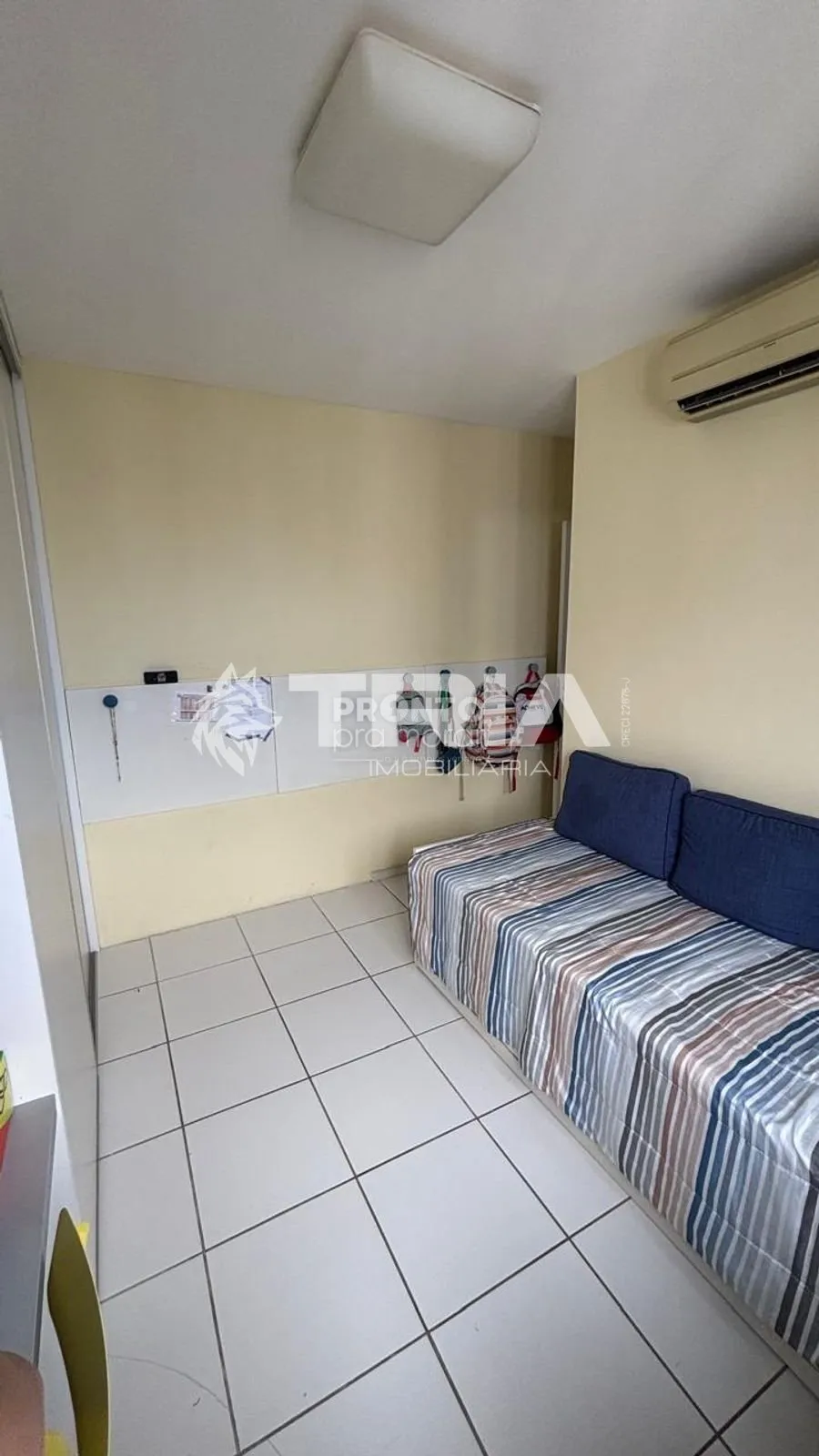 Imagem Apartamento de 3 quartos, 139m² no bairro Casa Amarela, em Recife