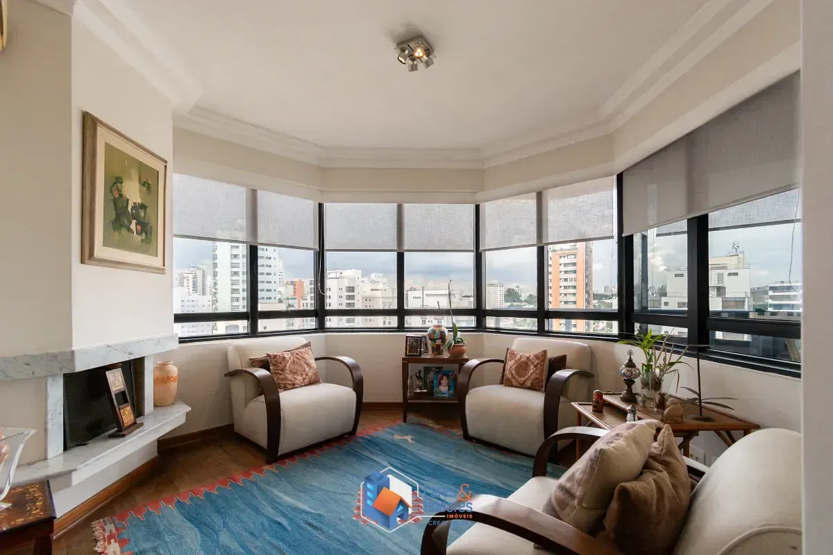 Imagem Cobertura para venda em Moema com 4 quartos, sendo 2 suítes, 455m²