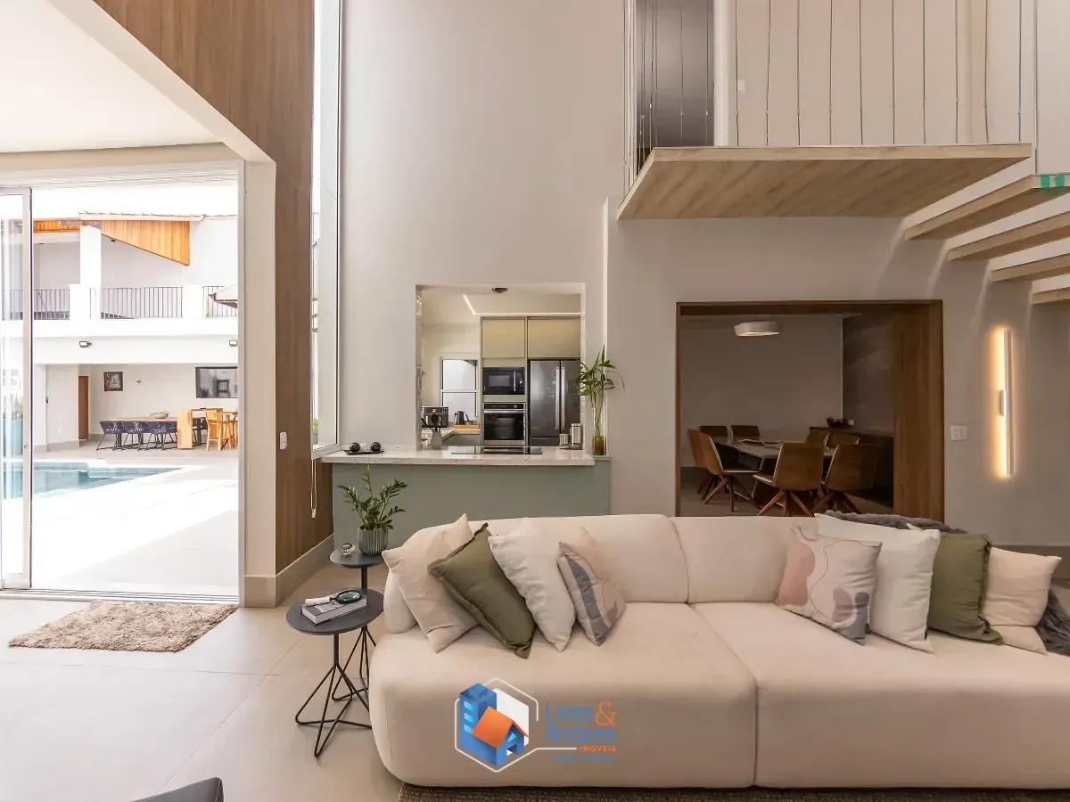 Imagem Casa para venda em Planalto Paulista com 4 quartos, sendo 2 suítes, 319m²