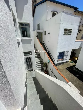 Foto do imóvel Imóvel de Luxo na Vila Mariana: Casa com 5 Quartos, 2 Suítes e 220m² em São Paulo-SP