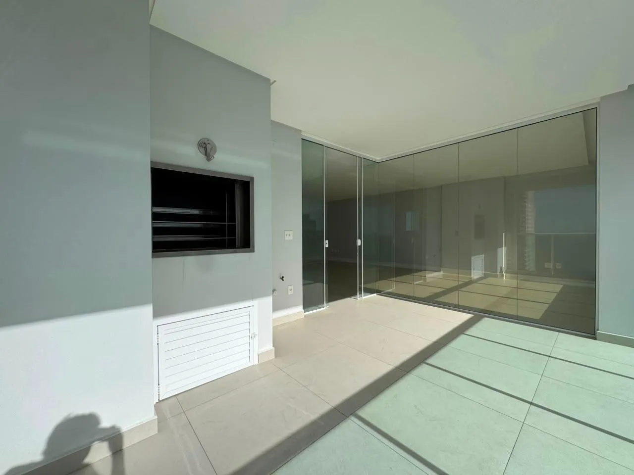 Imagem Apartamento à venda com 160m2 por R$ 2.800.000,00