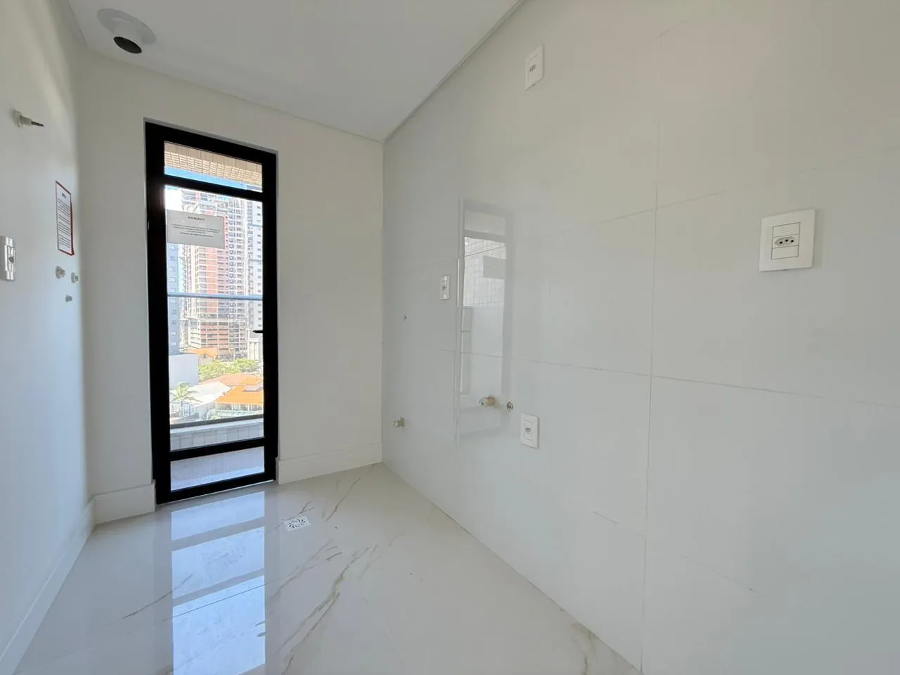 Imagem Apartamento com vista para o mar à venda com 163.1m2 por R$ 5.450.000,00