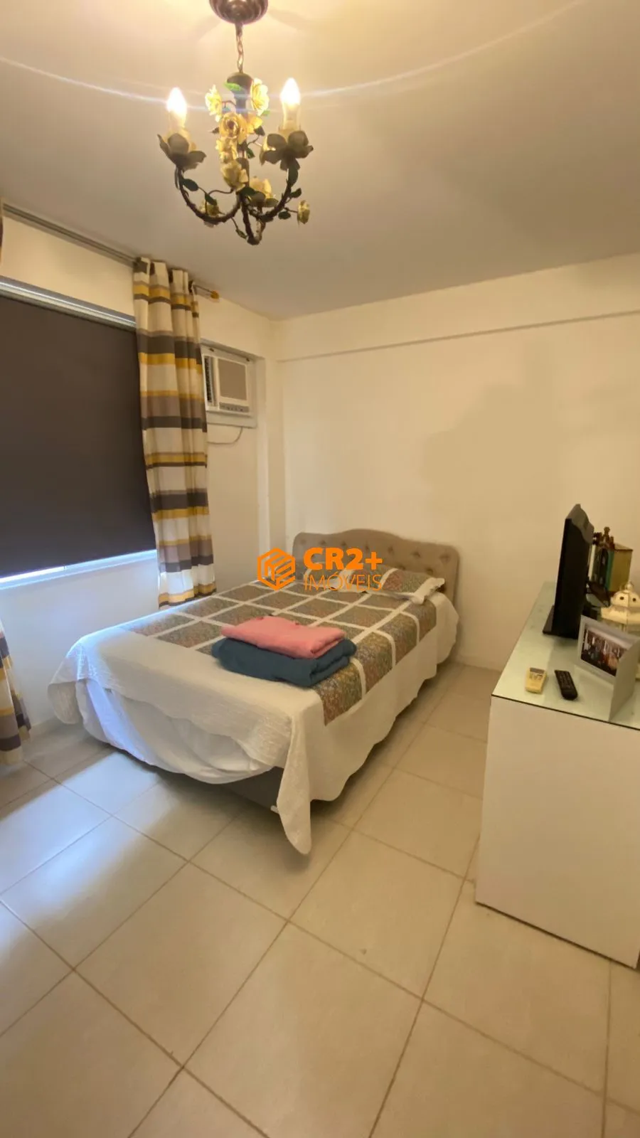 Imagem Vendo casa alto padrão 06 quartos, 02 suítes, 450m2, 02 vagas de garagem no Recr