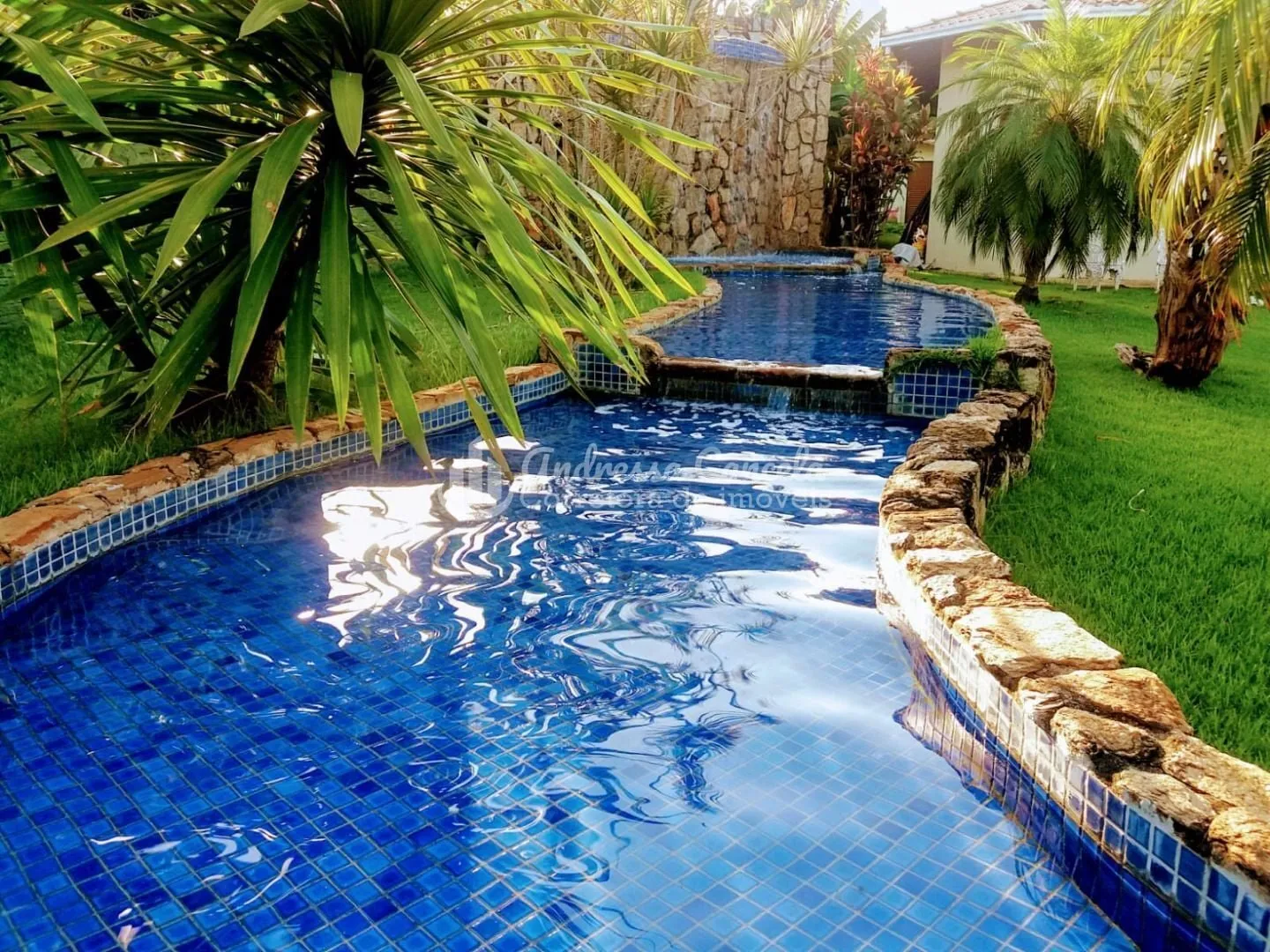 Imagem Chácara com 3 dormitórios à venda, 2400 m² por R$ 2.299.000,00 - Zona Rural - Guapiaçu/SP