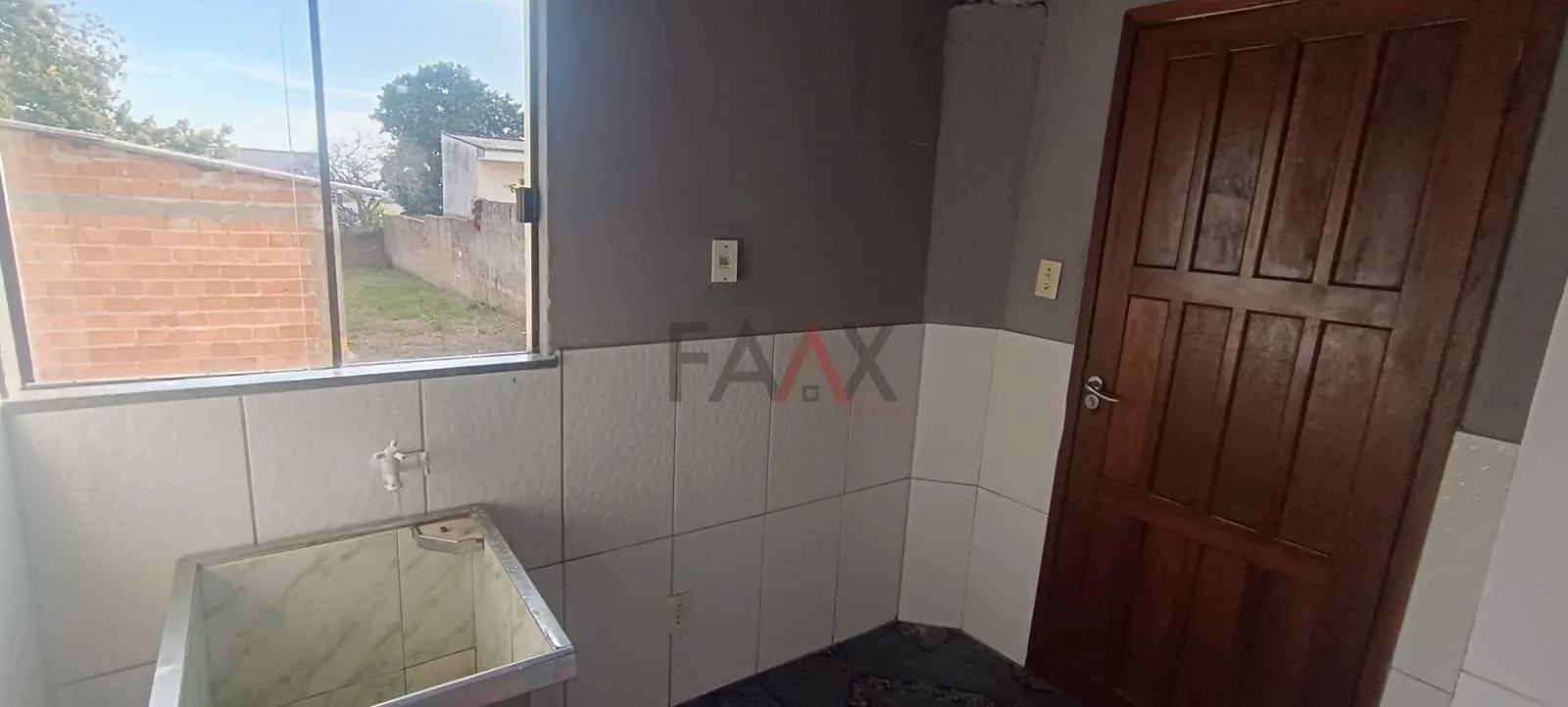Imagem Sobrado com 4 Quartos e Suíte para Alugar no São Cristóvão
