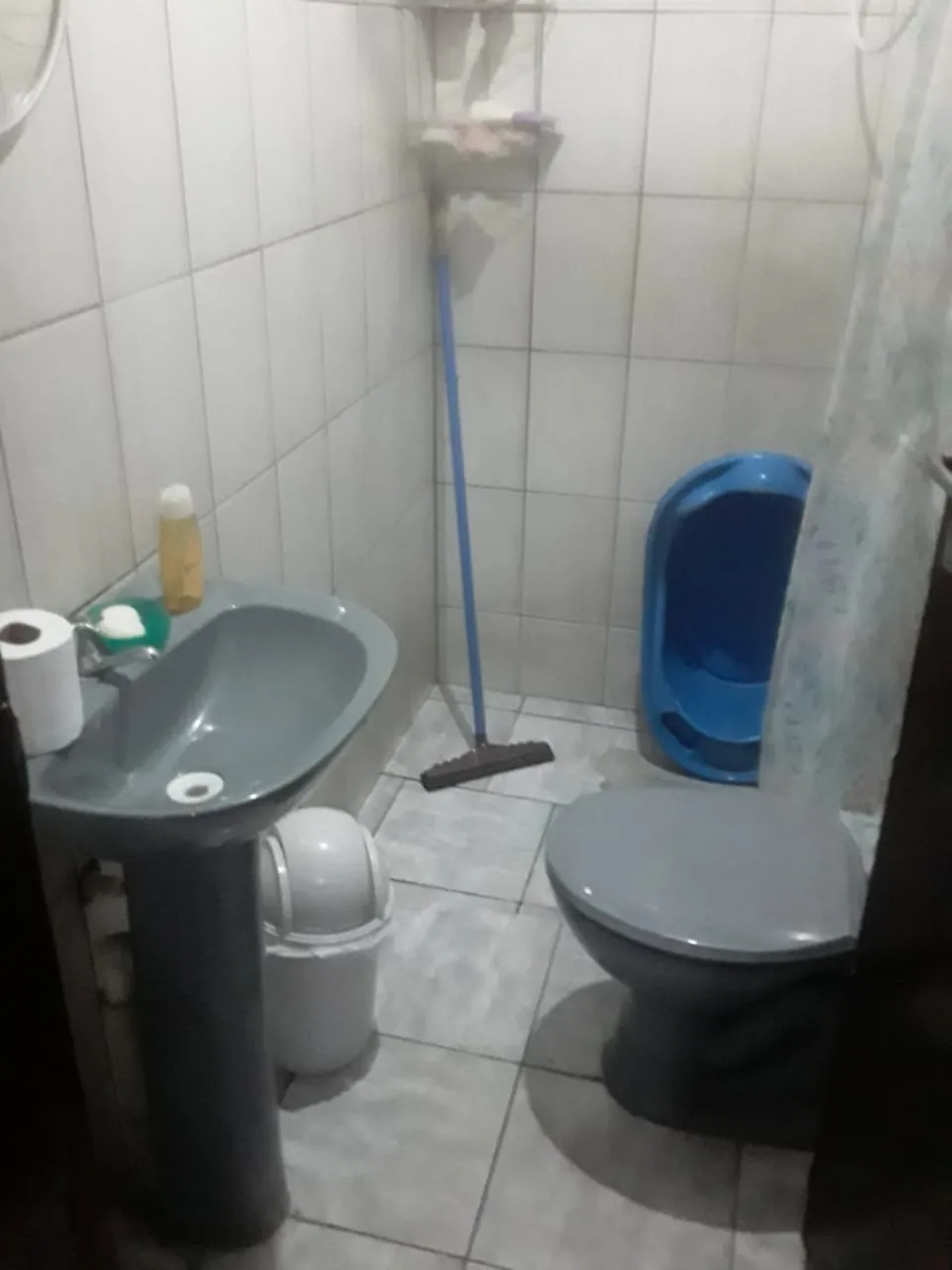 Imagem Casa à venda 2 Quartos, 2 Vagas, 200M², Castolira, Pindamonhangaba - SP