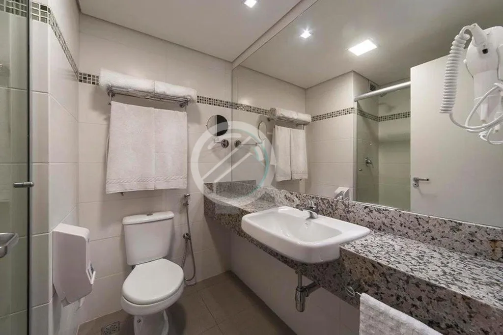 Imagem O Flat Viverore Moinhos está localizado a apenas 3 km do centro da cidade, o Hotel dispõe de uma p...