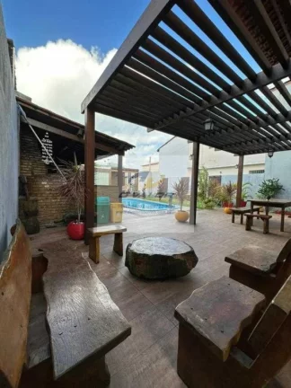 Imagem Vendo Casa, Porteira Fechada, com 250 m², 4 quartos s/ 2 suítes, sala p/ 3 ambientes, piscina, e 3 vagas