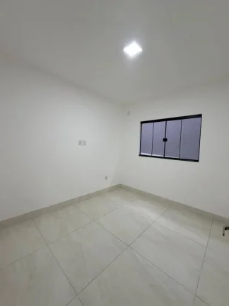 Imagem Casa 3/4 Com Suite No Garavelo Park