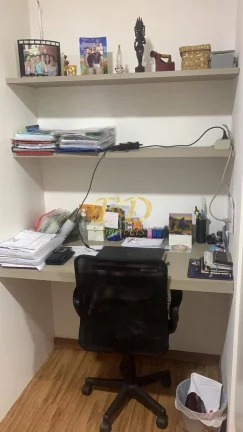 Imagem Aconchegante Casa em Condomínio Fechado.