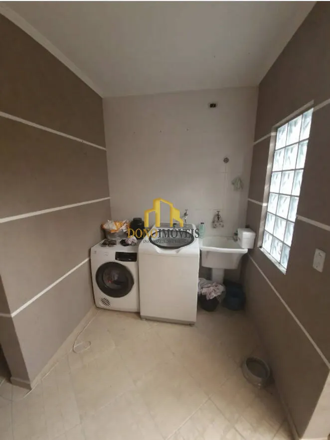 Imagem Sobrado 190 m² em Rudge Ramos | 3 Suítes | 5 Vagas