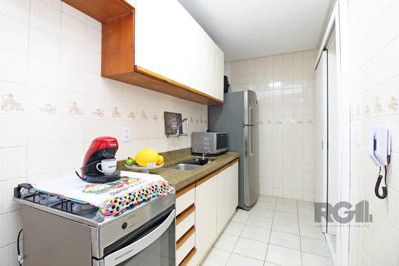 Imagem Apartamento de dois dormitórios e dois banheiros no bairro Bom Fim / Rio Branco em Porto Alegre!