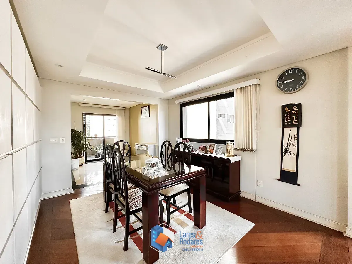 Imagem Apartamento para venda e locação em Aclimação com 3 quartos, sendo 2 suítes, 226m²