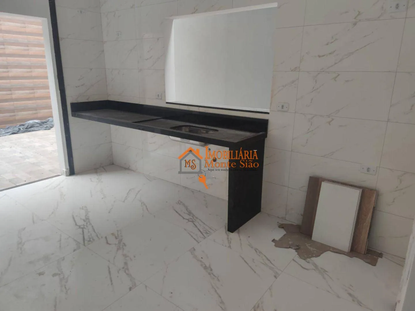 Imagem Sobrado com 2 dormitórios à venda, 74 m² por R$ 405.000,00 - Jardim Amazonas - Itaquaquecetuba/SP