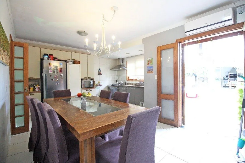 Imagem Casa para Venda - 151.36m², 3 dormitórios, sendo 1 suites, 2 vagas - Partenon