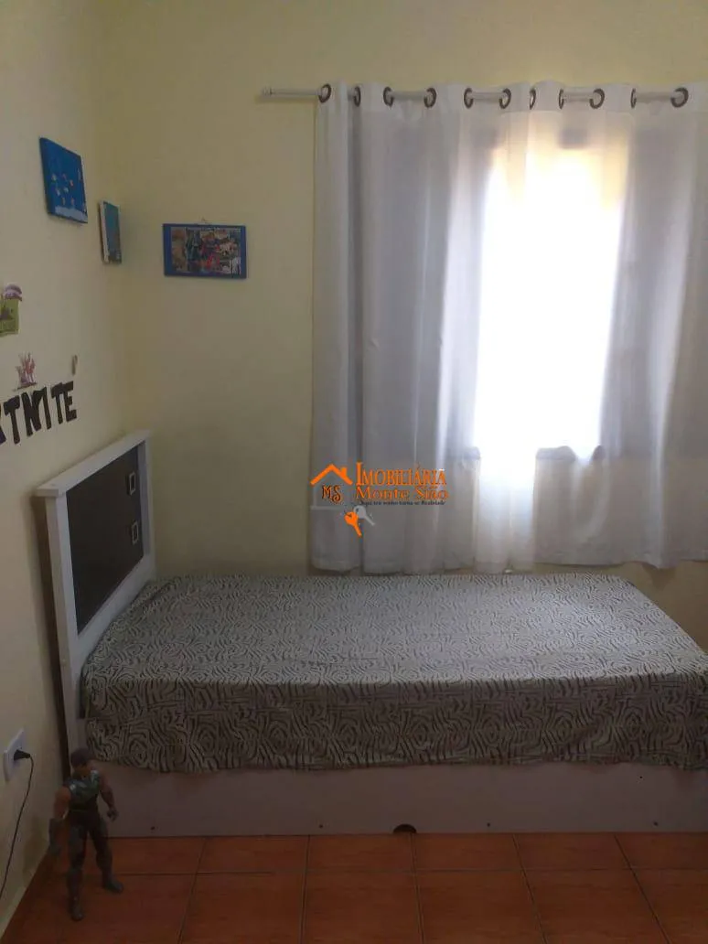 Imagem Sobrado com 3 dormitórios à venda, 300 m² por R$ 530.000,00 - Jardim Paraventi - Guarulhos/SP