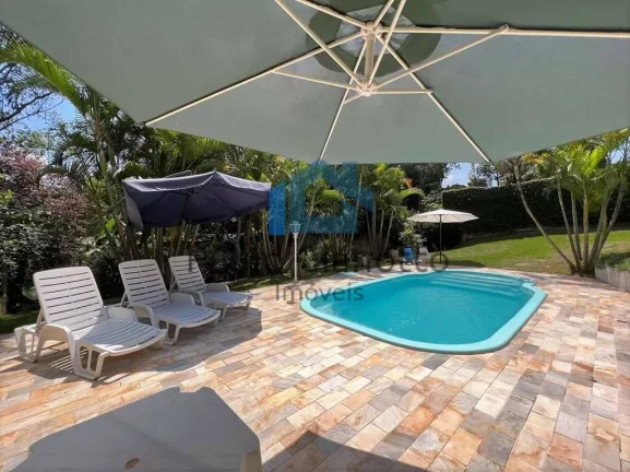 Imagem Casa à venda, linda, confortável e lazer na Granja Viana!