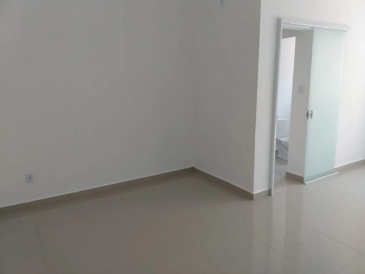 Imagem Comercial para Locação 49.53M², Centro, Pindamonhangaba - SP | EDIFÍCIO COMERCIAL NAIR