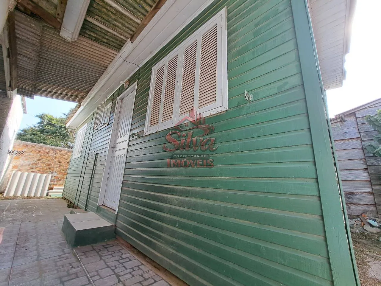 Imagem Terreno com 3 casas em Mariluz