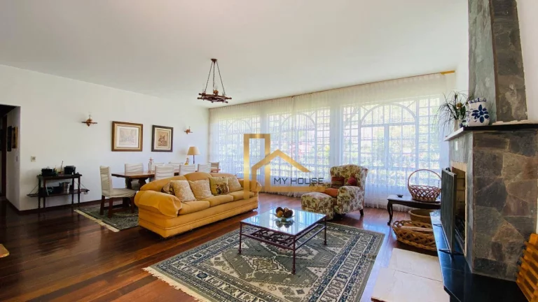 Imagem Casa linear com 3 dormitórios 2 suítes à venda, 284 m² Com lazer privativo - Albuquerque - Teresópolis/RJ