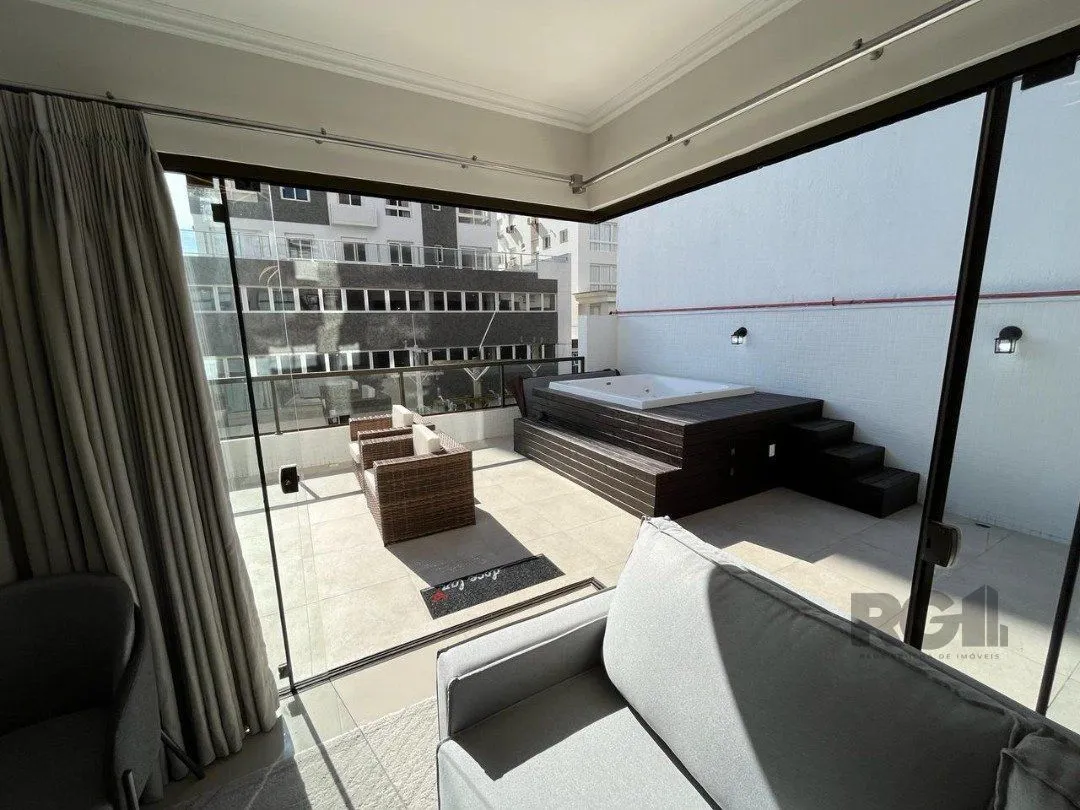 Imagem Apartamento com 2 dormitórios, sendo uma suíte, em empreendimento diferenciado em Capão da Canoa, no bairro Navegantes, próximo à divisa de Atlântida