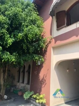 Foto do imóvel Santo André Sobrado amplo, 4 dormitórios, edícula, espaço gourmet, 2 vagas.