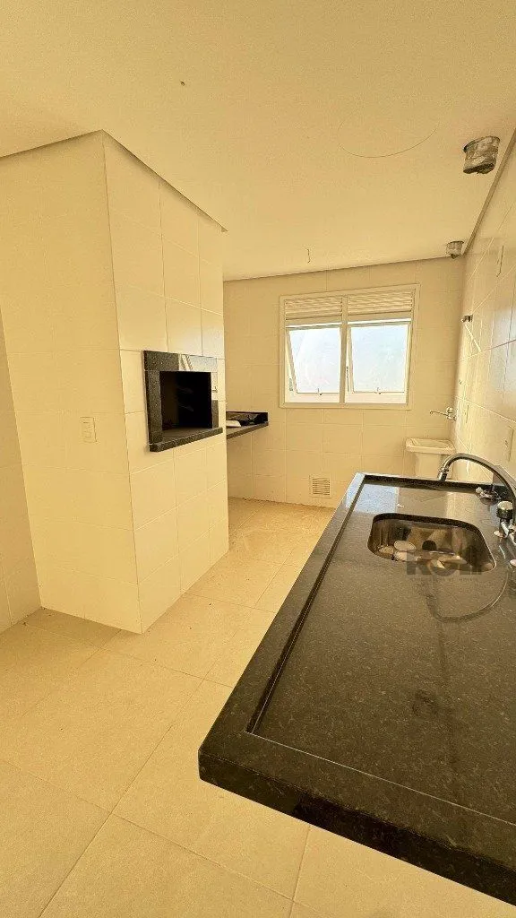 Imagem APARTAMENTO COBERTURA - 2 DORMS - 2 VAGAS - 166,21 m² - TRISTEZA