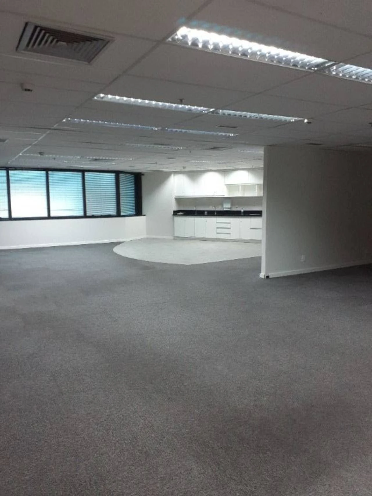 Imagem Sala Comercial à Venda ou Locação, 775 m² em Pinheiros - São Paulo