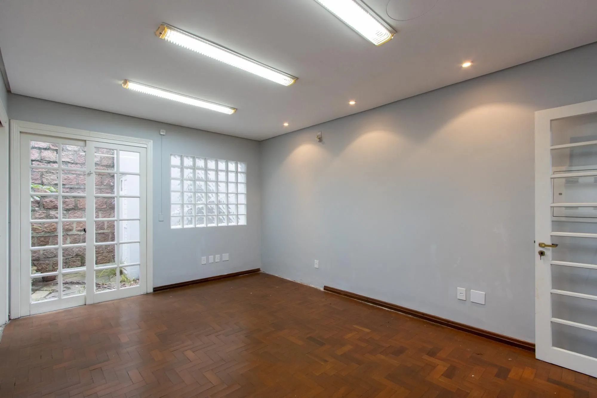 Imagem Casa Comercial para Venda - 231m², 0 dormitórios, Centro Histórico