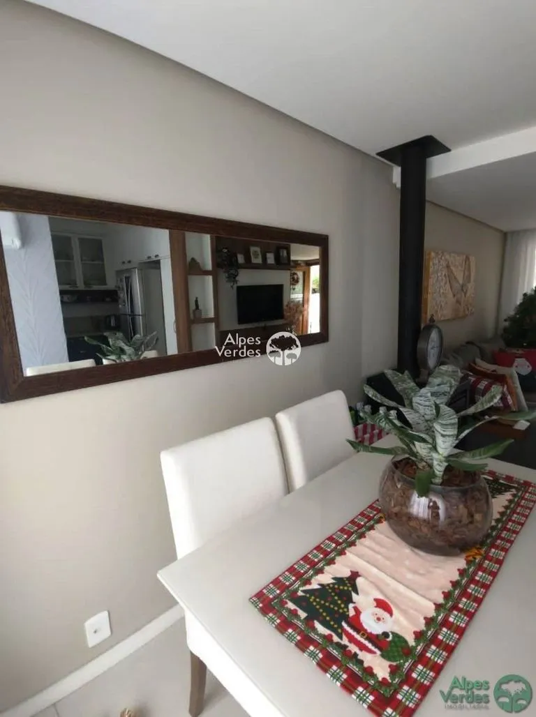 Imagem Vende-se Casa Geminada á 5 minutos da Catedral de Pedra