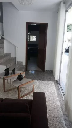 Imagem CASA NO CONDOMÍNIO VILLA DE SEVILHA - FLORES