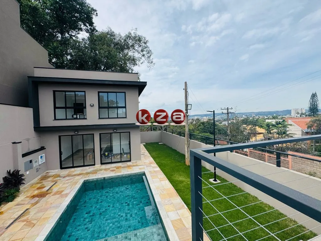 Imagem Casa de Vila à venda Próximo ao Colégio Porto Seguro em Valinhos-SP, 3 suítes, 2 salas, 4 banheiros, 2 vagas de garagem, 141m².