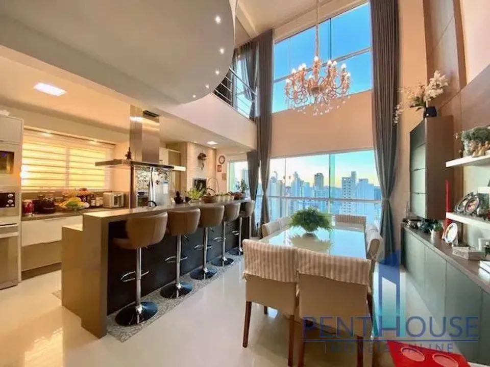 Imagem Apartamento Zona Central para Venda em Balneário Camboriú, CENTRO, 4 dormitórios, 4 suítes, 5 banheiros, 2 vagas