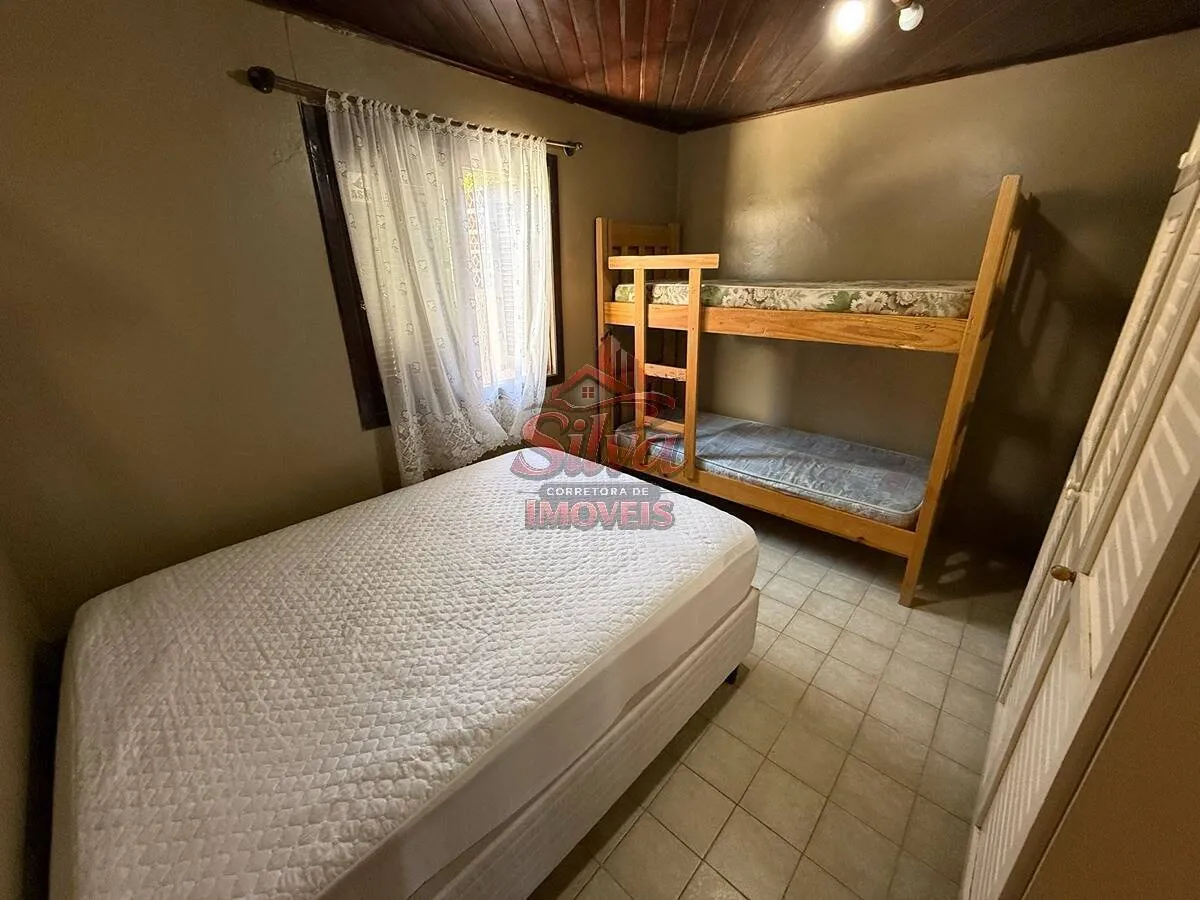 Imagem C1182 | Casa 4 dormitórios com piscina a 200m do mar