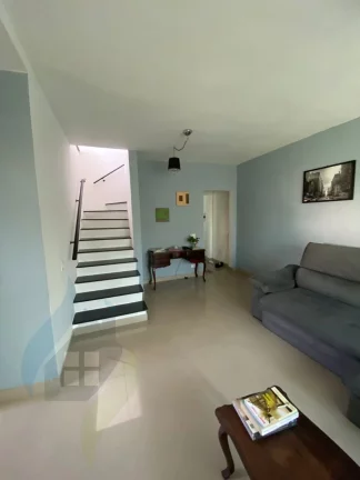 Imagem Sobrado de 3 dormitórios, 3 banheiros, 2 vaga, com 148m² em Paulicéia, São Bernardo do Campo