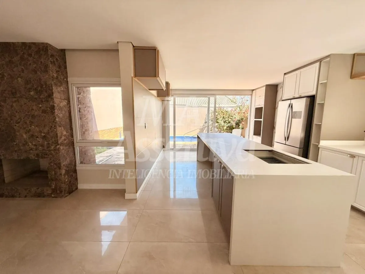 Imagem Sobrado com 03 suites, semi mobiliado para locação - São José em Canoas