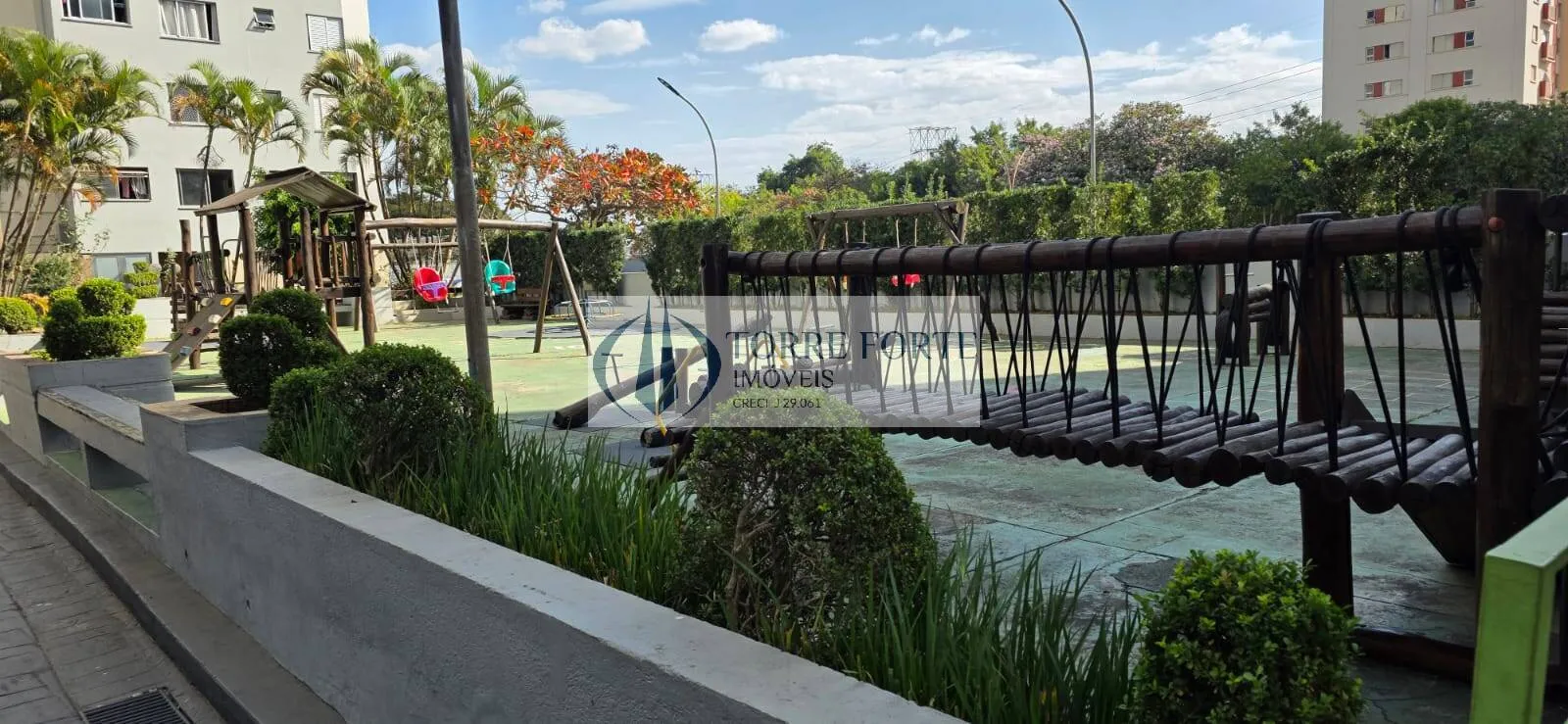 Imagem Lindo Apartamento com 2 dormitórios em Vila Ivone