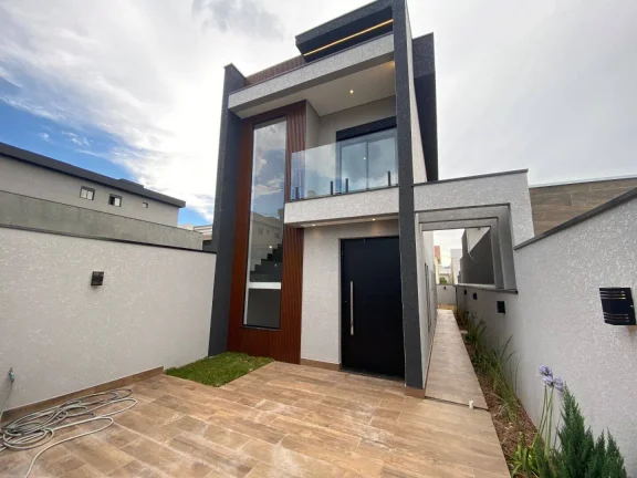 Imagem Casa com 3 dormitórios à venda, 134 m² por R$ 1.180.000,00 - Chácara Jaguari (Fazendinha) - Santana de Parnaíba/SP