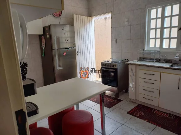 Imagem Casa com 3 dormitórios à venda, 209 m² por R$ 799.000,00 - Jardim Europa - Bragança Paulista/SP