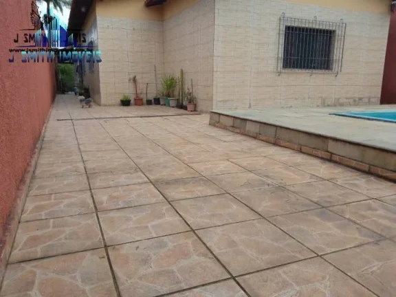 Imagem CASA TÉRREA EM CONDOMÍNIO NA REGIÃO DA GRANJA VIANA, KM 24.
5 DORMS (1 suíte), AC. 300m2, TERREN...