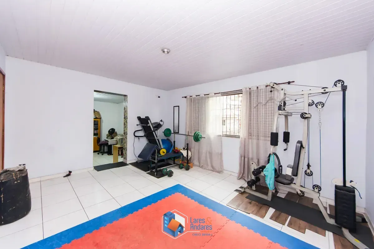 Imagem Casa para venda em Ipiranga com 4 quartos, sendo 1 suíte, 196m²