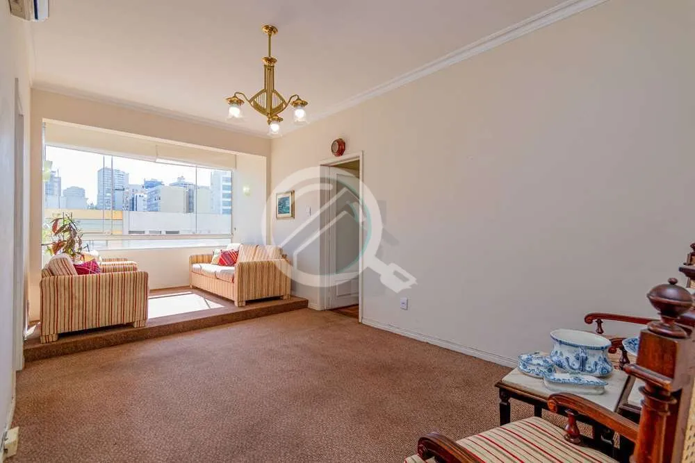 Imagem Este apartamento no andar alto e com seus 103m² iluminado, bem ventilado e uma vista incrível em t...