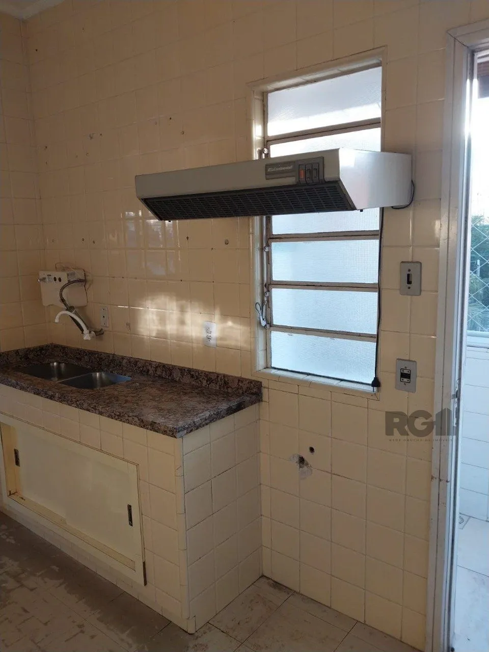 Imagem Excelente apartamento 3 dormitório, com Box escriturado - Bairro Santana. Preço Atrativo.
