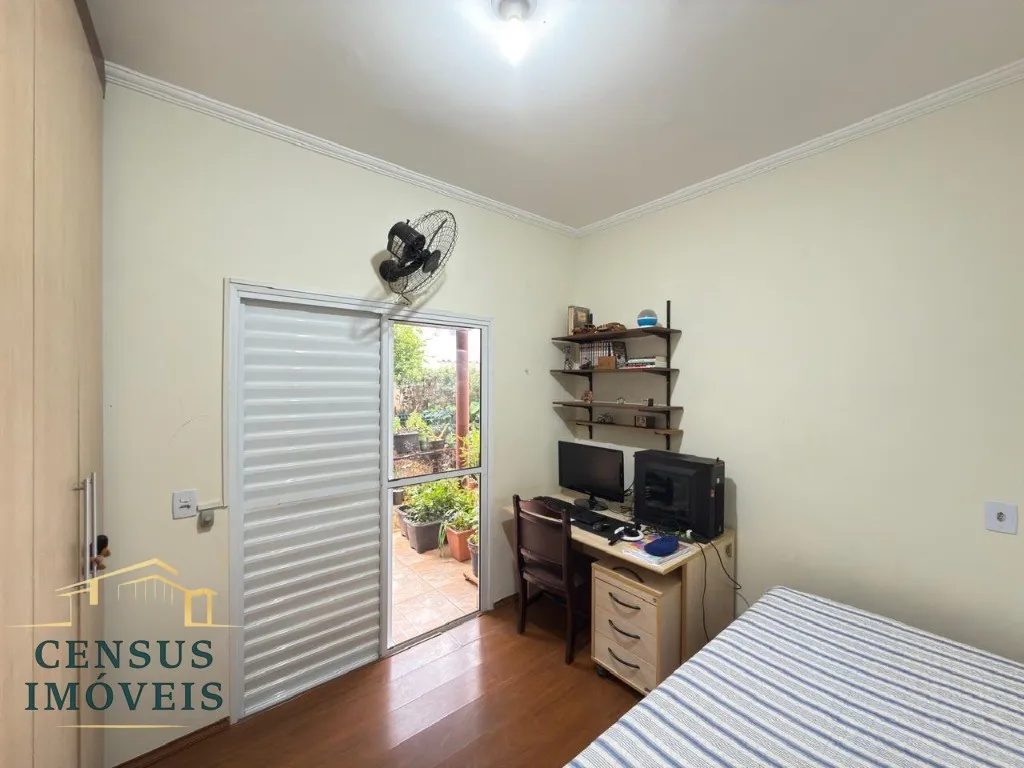 Foto do imóvel: Casa em Condomínio à Venda em Valinhos-SP - Condomínio Residencial Itamambuca: 2 Quartos, 1 Suíte, 2 Salas, 3 Banheiros, 4 Vagas, 164, 99m²! em Condomínio Residencial Itamambuca