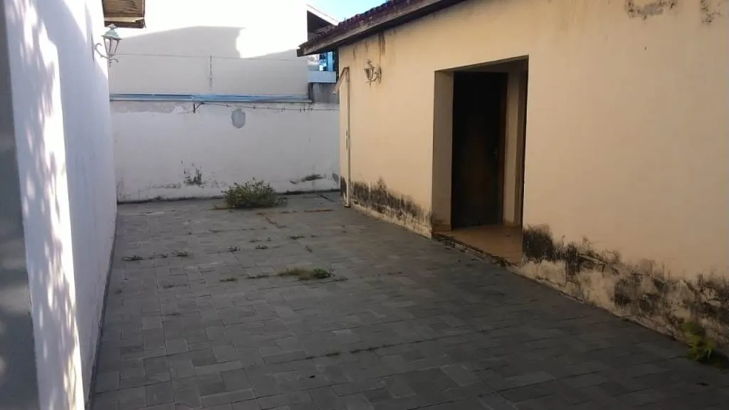 Imagem Casa à venda 5 Quartos, 2 Suites, 6 Vagas, 2326M², Jardim Carlota, Pindamonhangaba - SP