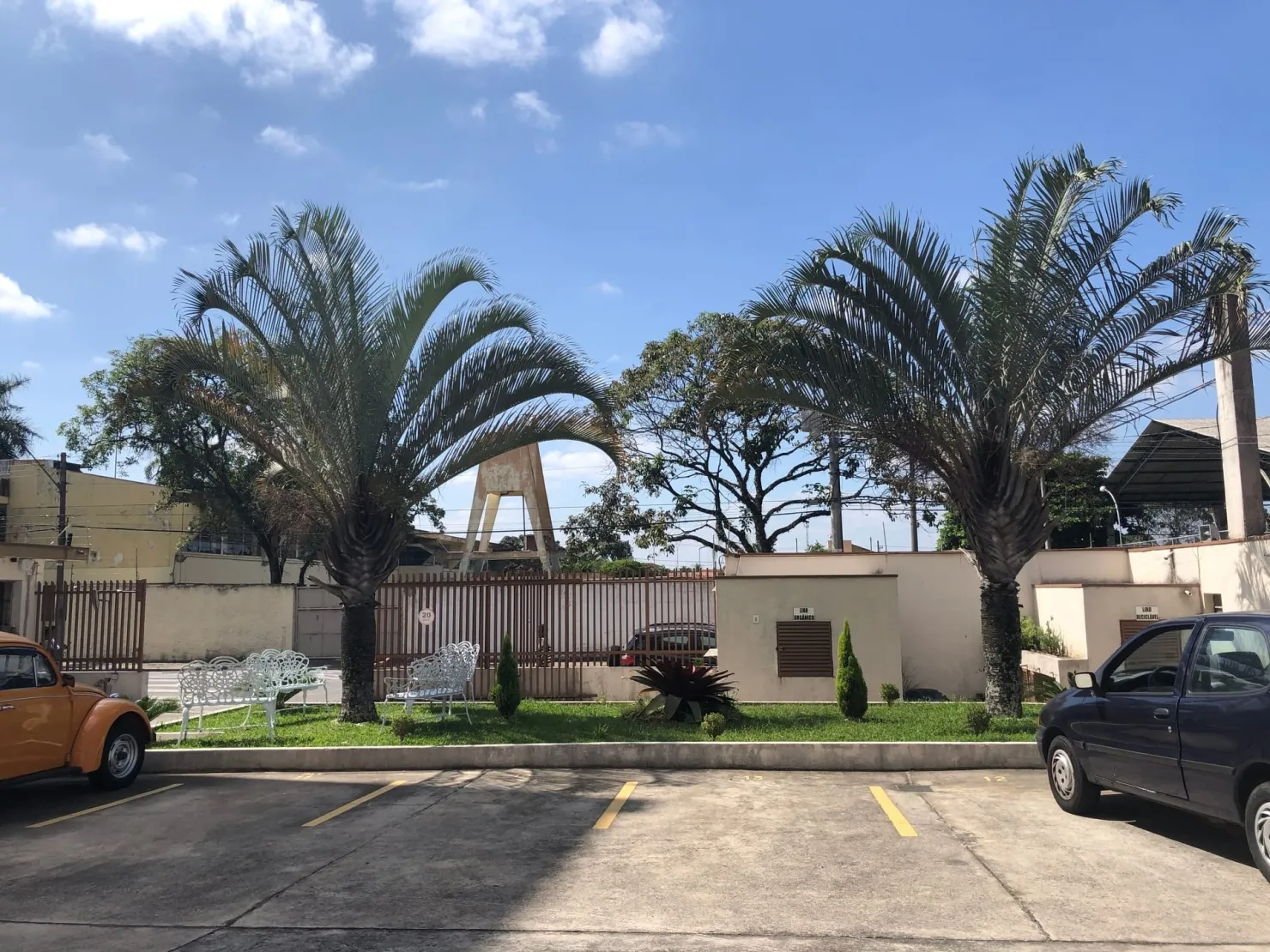 Imagem Apartamento à venda 2 Quartos, 1 Suite, 2 Vagas, 70M², São Benedito, Pindamonhangaba - SP | EDIFÍCIO VILA ROMANA