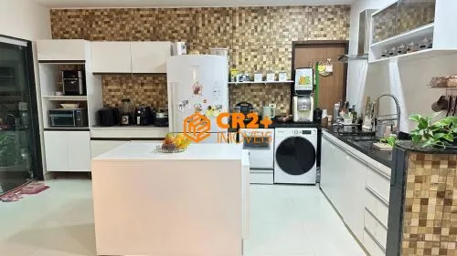Imagem CASA À VENDA - 95 m² COM 3 QUARTOS, SUÍTE E PISCINA - GRAVATÁ/PE