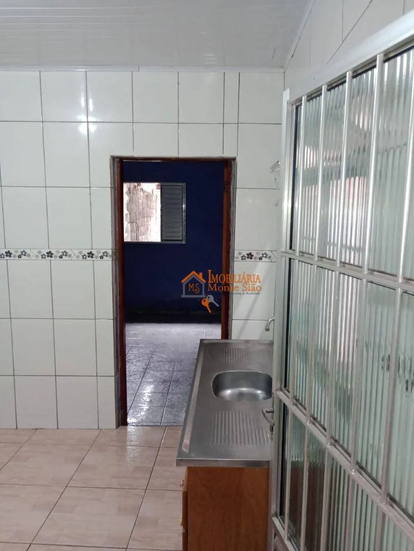 Imagem Casa com 3 dormitórios à venda por R$ 318.000,00 - Água Chata - Guarulhos/SP