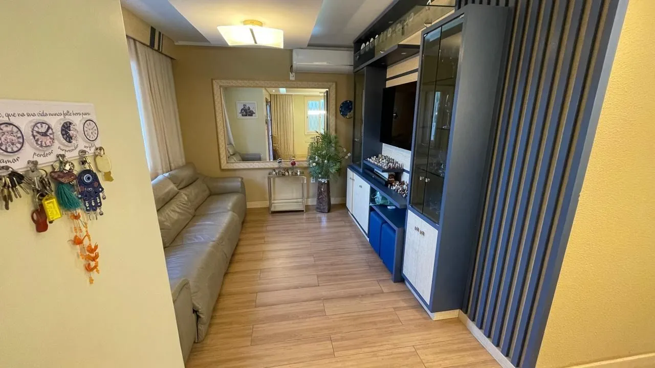 Imagem Casa térrea com 2 suítes com amplo pátio,
